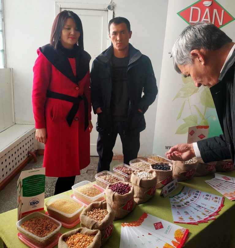 Компания «Дан Агро Продукты» поздравила работников сельского Хозяйства.